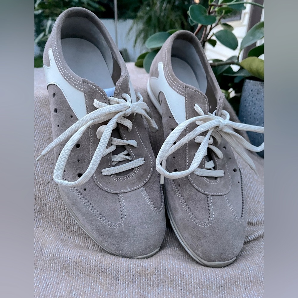 Salvadore Ferragamo Size 7 Mens Grey Suede Sneakers